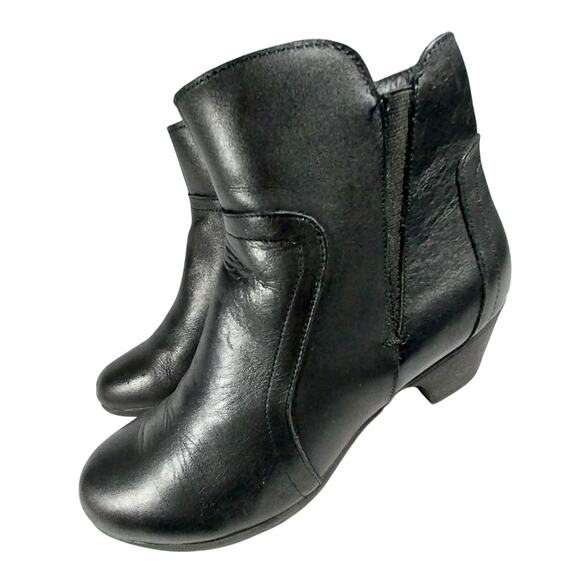 ABELLA! RONDA BLACK GENUINE LEATHER CHUNKY HEEL, RU BER SOLE ANKLE BOOTS!SZ 7.5M - Picture 11 of 11